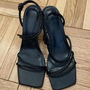 Marc Fischer size 8 worn once black kitten heel